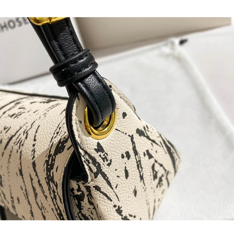 Sac Baguette Minimaliste – Élégance & Polyvalence