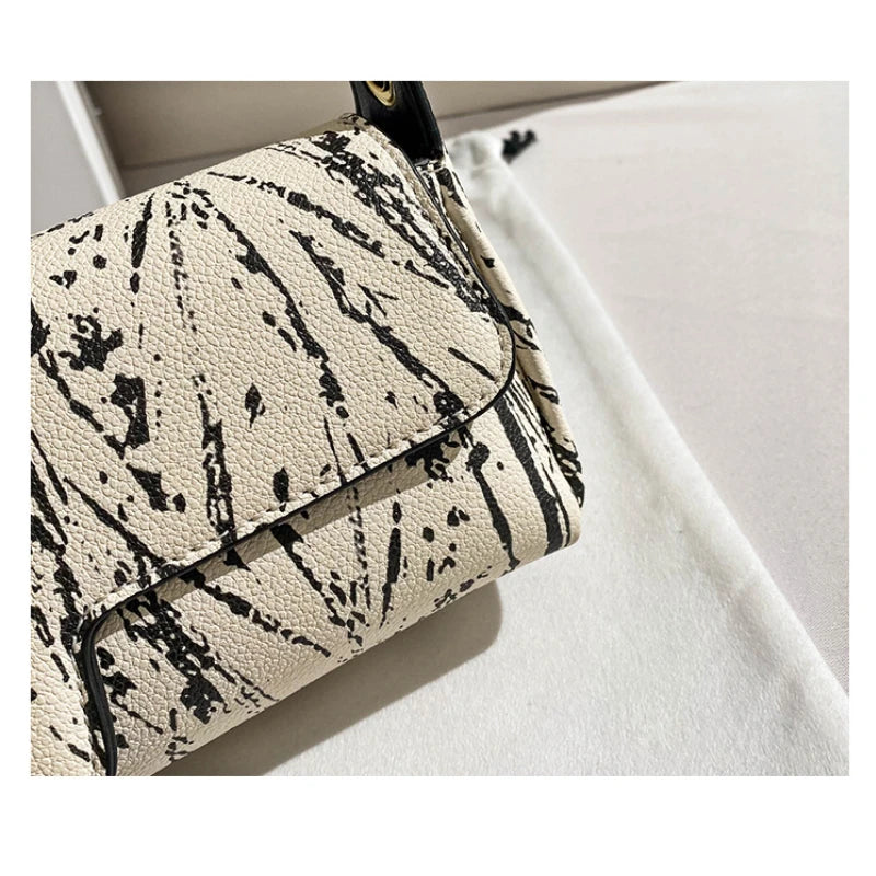 Sac Baguette Minimaliste – Élégance & Polyvalence